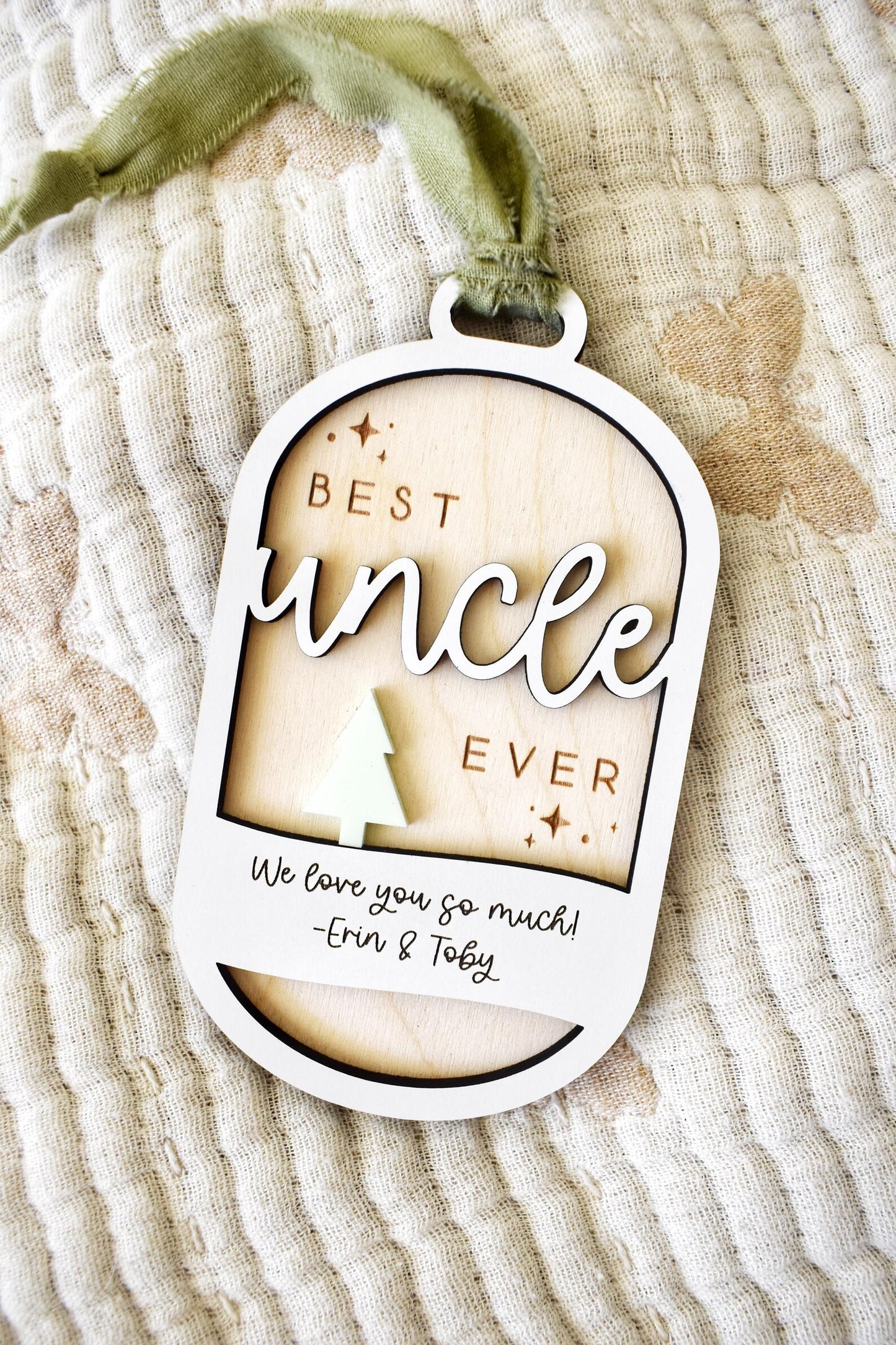 Best Aunt Ever / Best Uncle Ever Personalized Ornament
